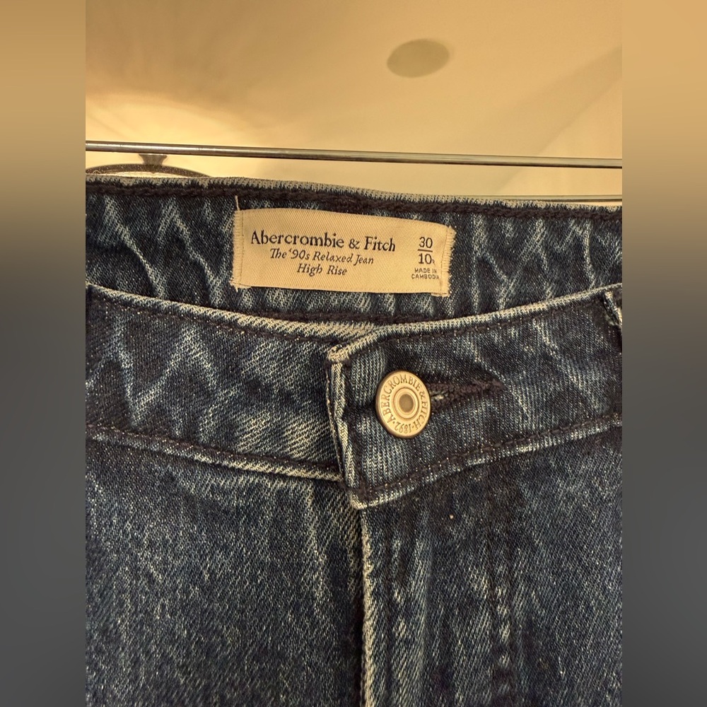 Abercrombie & Fitch Women's High Rise Jeans - Dark Blue - Picture 10 of 13
